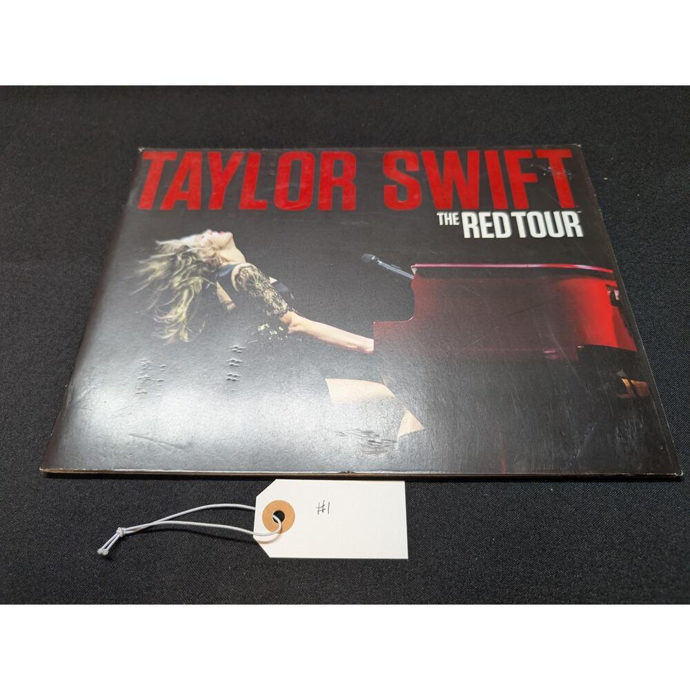 Taylor Swift - The Red Tour VIP Book  VIP TICKET And POSTER  Rare Merch official
